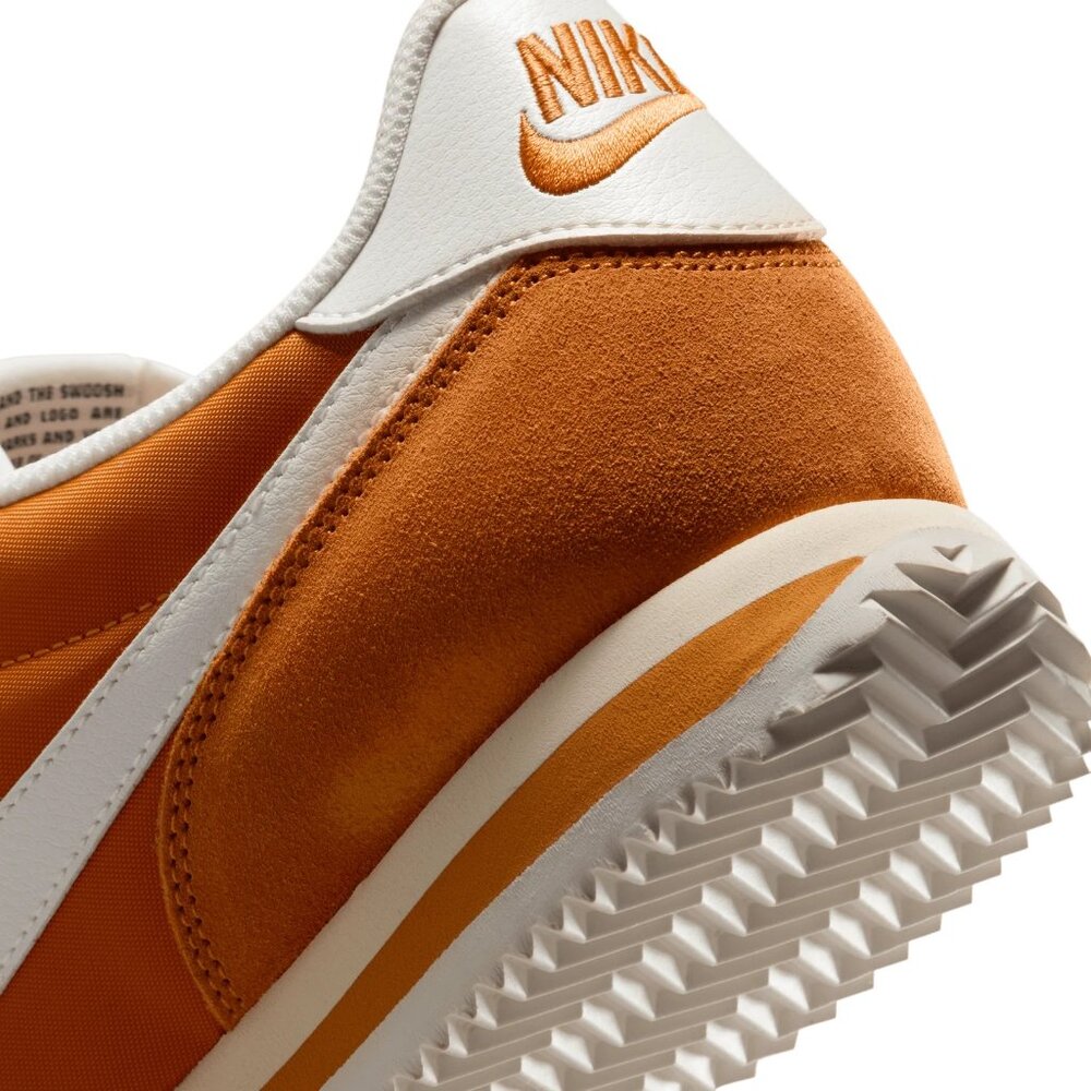 Nike Cortez TXT in Monarch/Sail-Muslin, Size EU 40, BNIB, unworn. - Picture 6 of 14